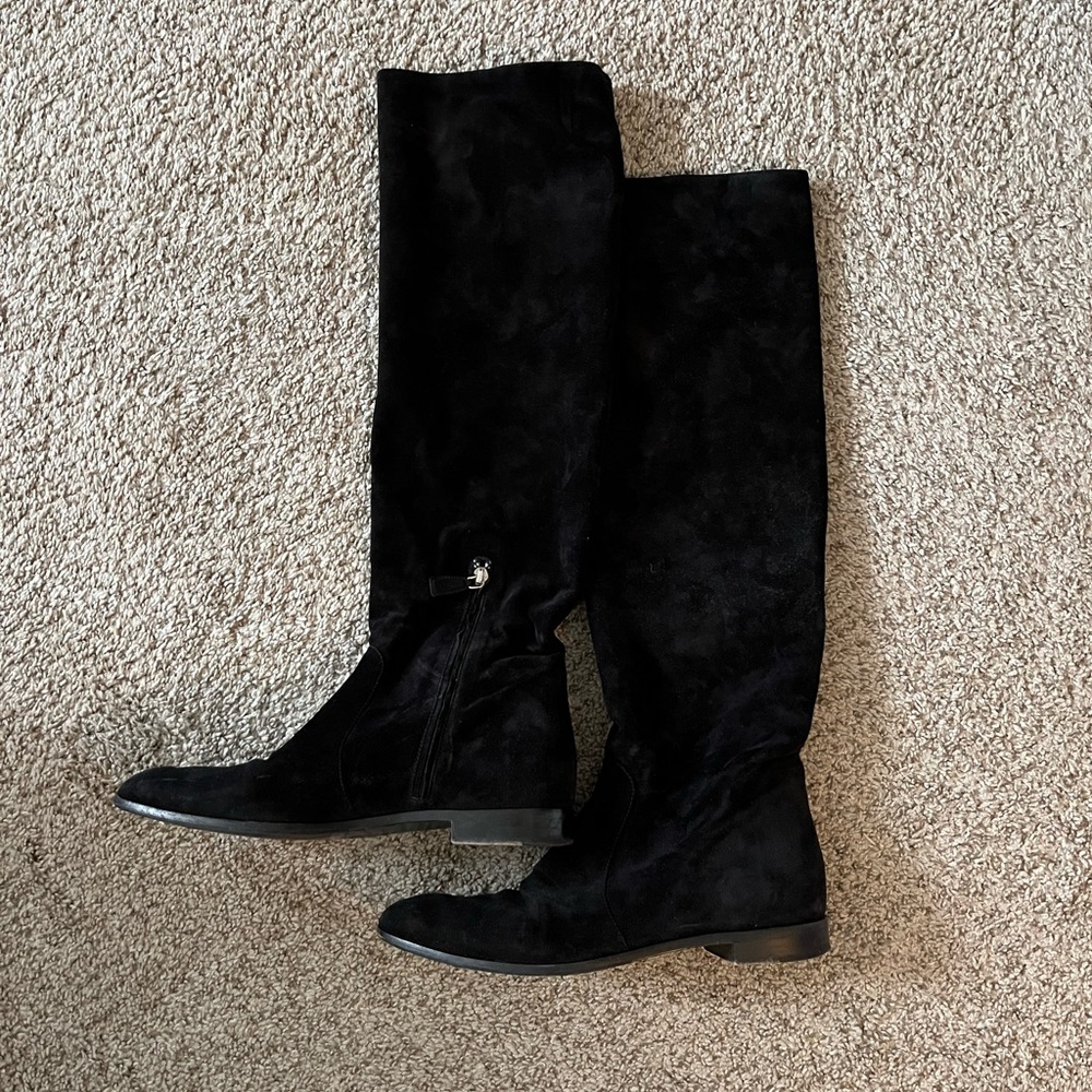 Prada flat boots size 40
